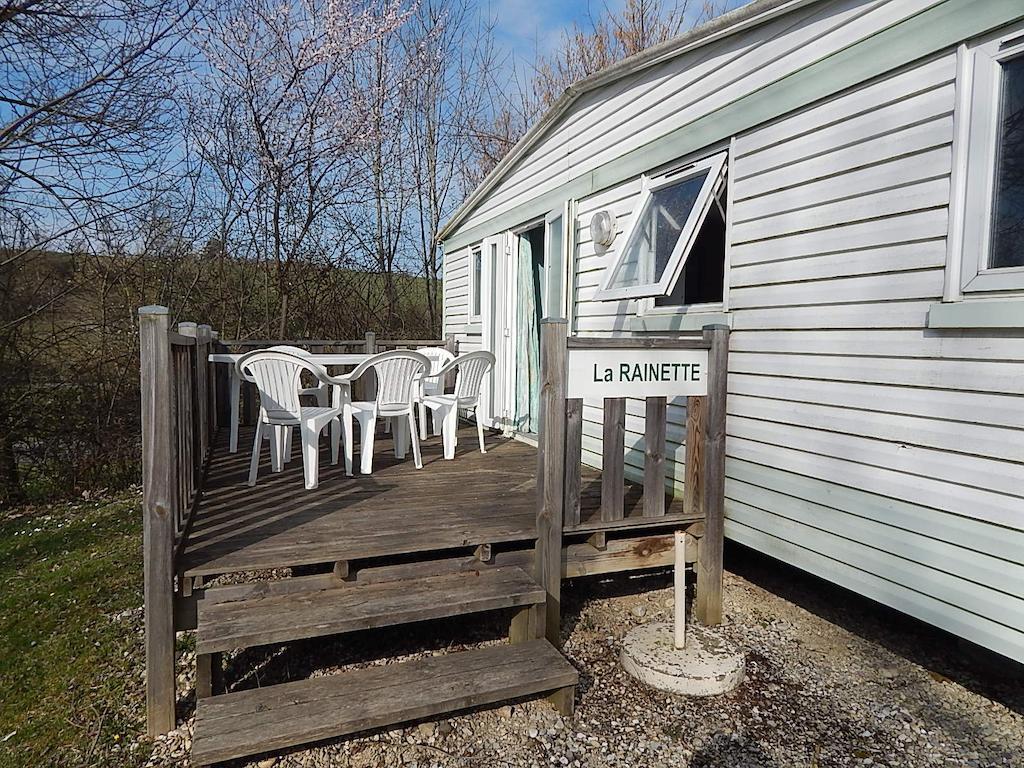 Camping Du Moulin Hotel Meyrieu-les-Etangs Kamer foto