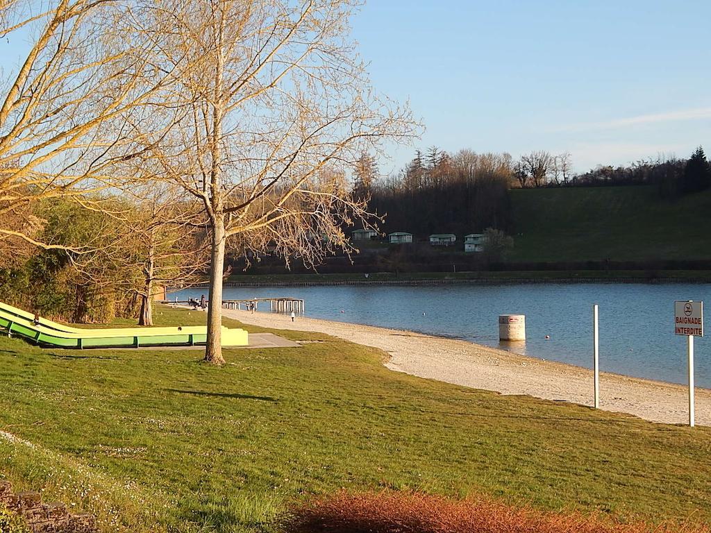 Camping Du Moulin Hotel Meyrieu-les-Etangs Buitenkant foto